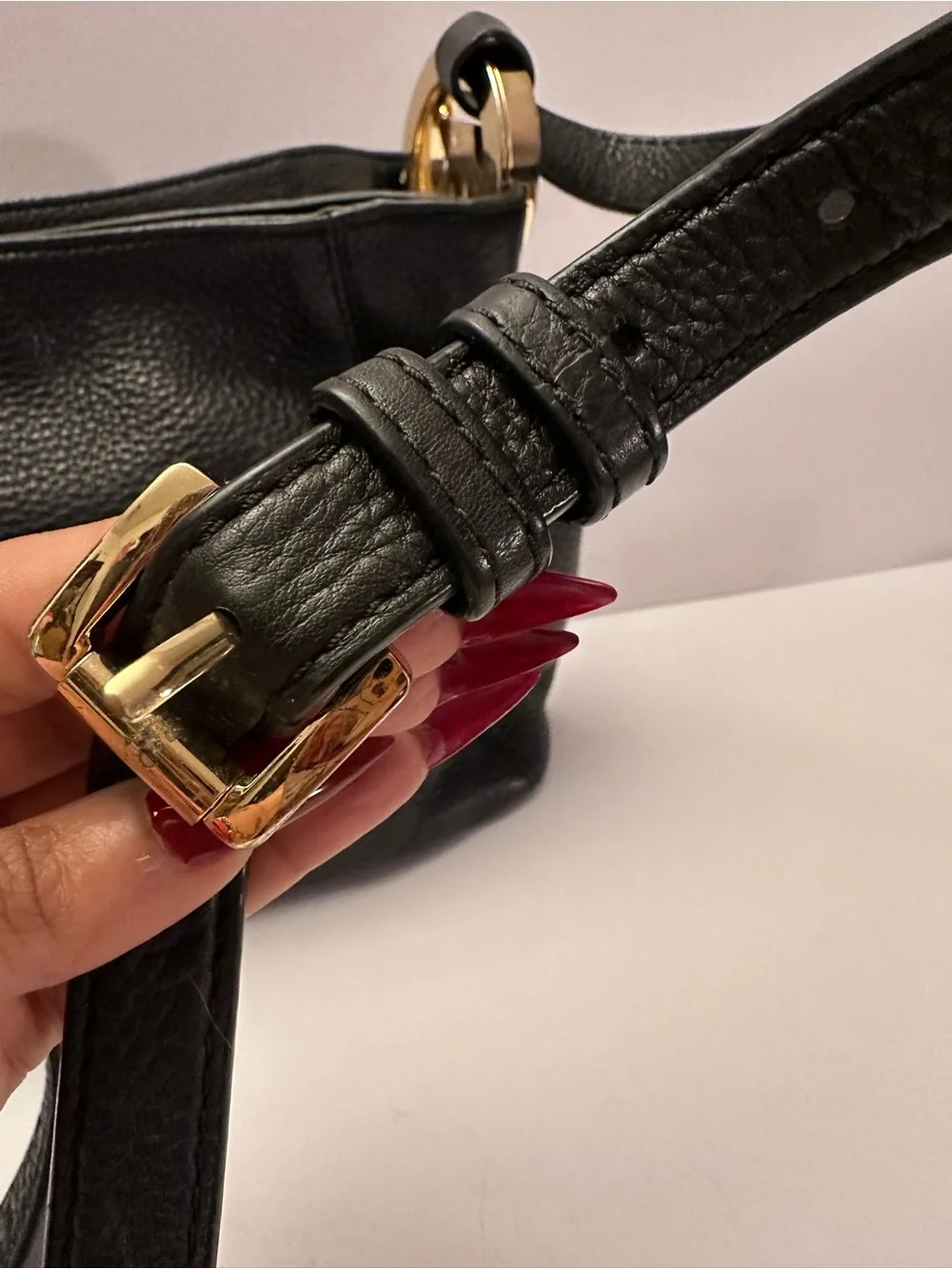 MICHAEL KORS PEBBLED LEATHER • CROSSBODY CLASSIC W/ADJUSTABLE STRAPS PRELOVED